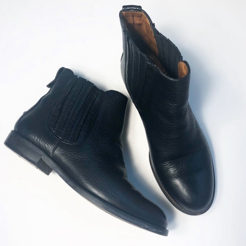 Madewell The Ainsley Chelsea Boots